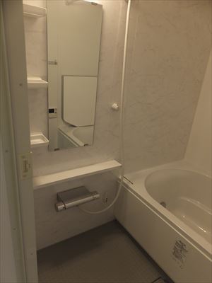 3面鏡で収納量ＵＰ！